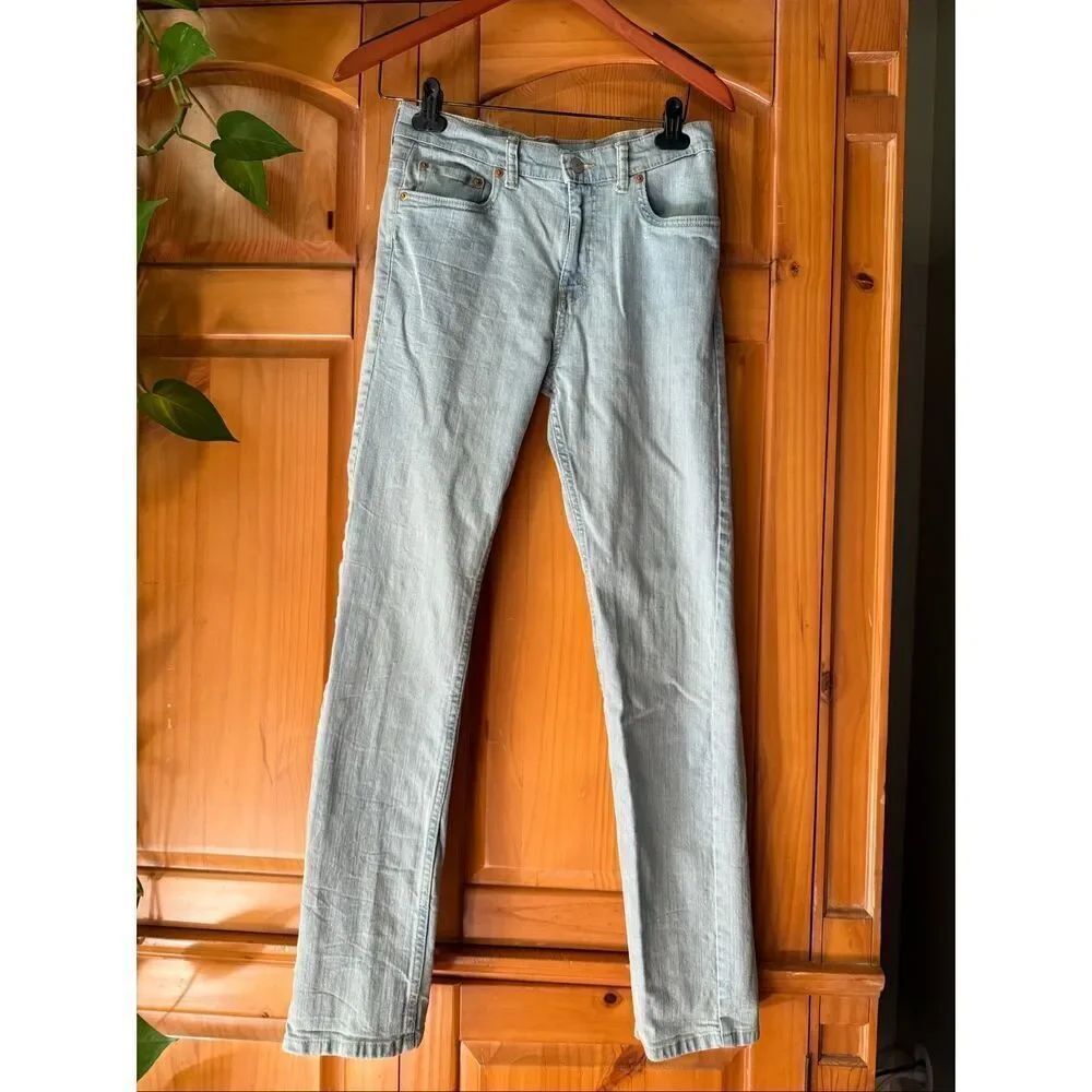 Levi’s 502™ Regular Taper Jeans in light wash denim – Size W28 L28. 16Reg